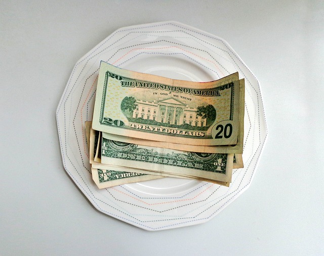 Bribery and extortion: Can restaurants help?