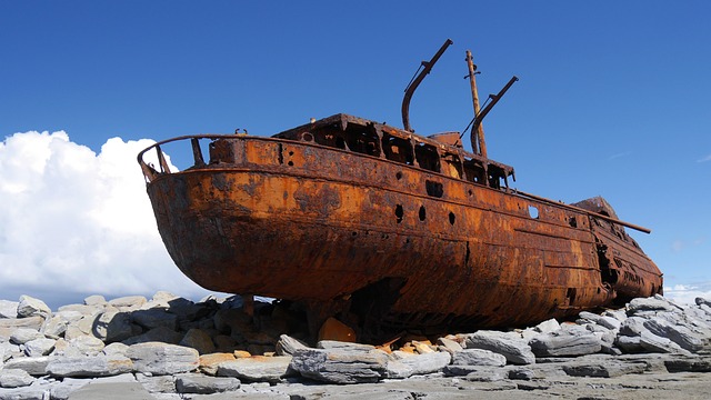 Painting and preserving the ship in the 17th and 18th centuries
