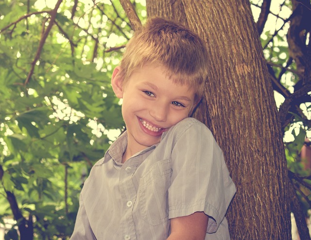 Autism, regression, and the broader autism phenotype