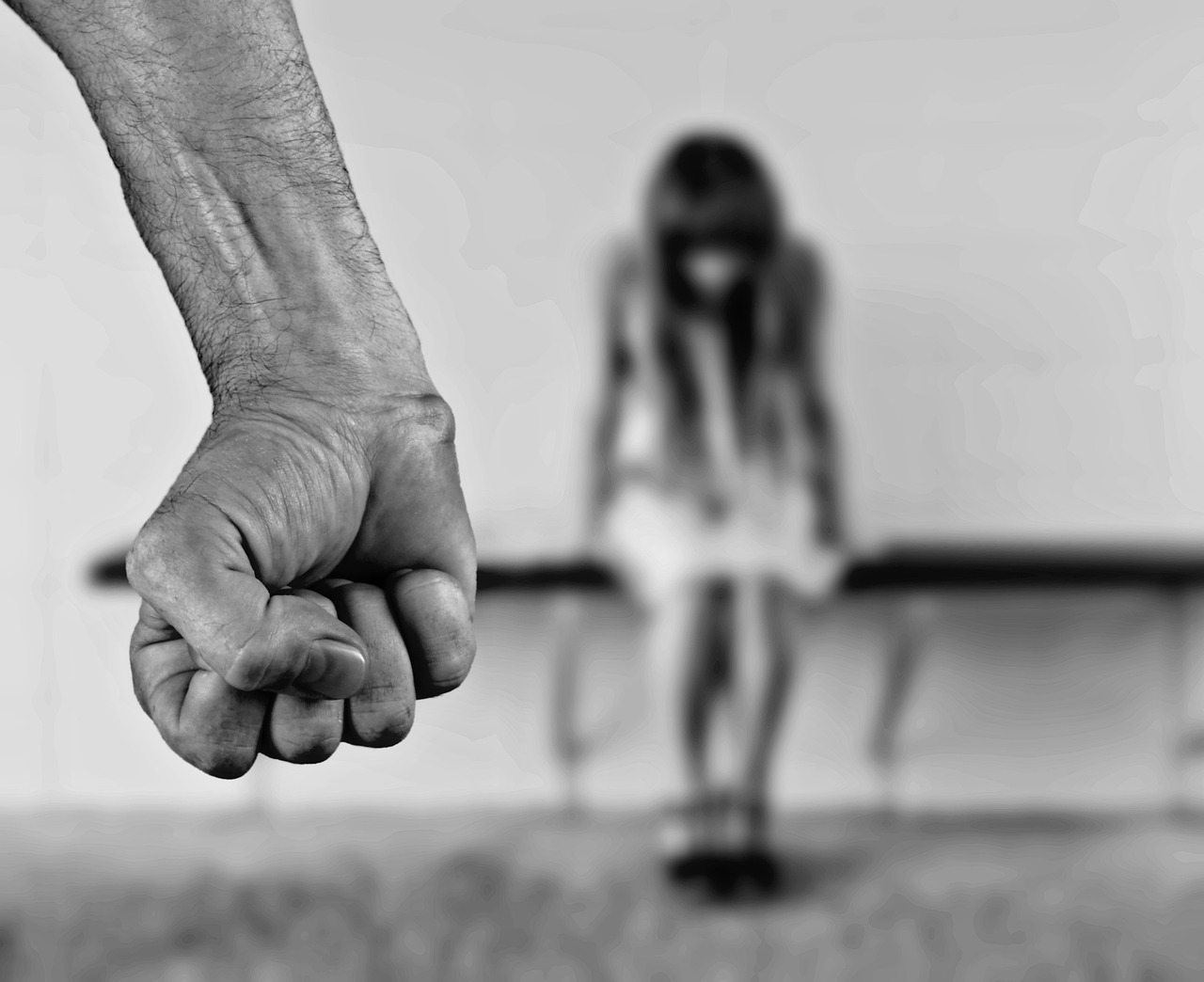 Neuropsychological function in female victims of intimate partner violence with and without posttrau