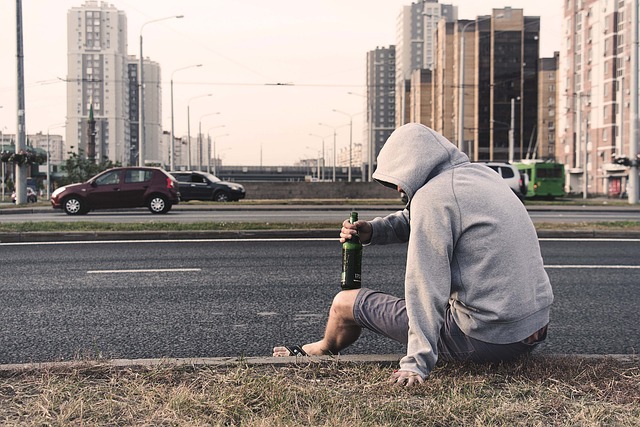 Course of DSM-IV alcohol dependence in a community sample: Effects of parental history and binge dri