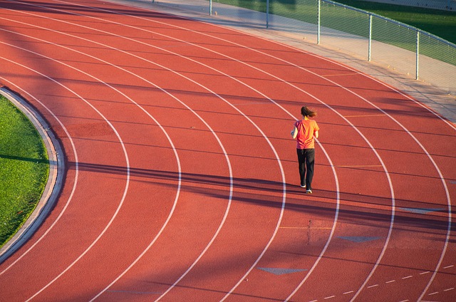 The effects of synchronous music on 400-m sprint performance